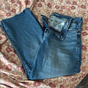 American Eagle high rise kick crop Jean